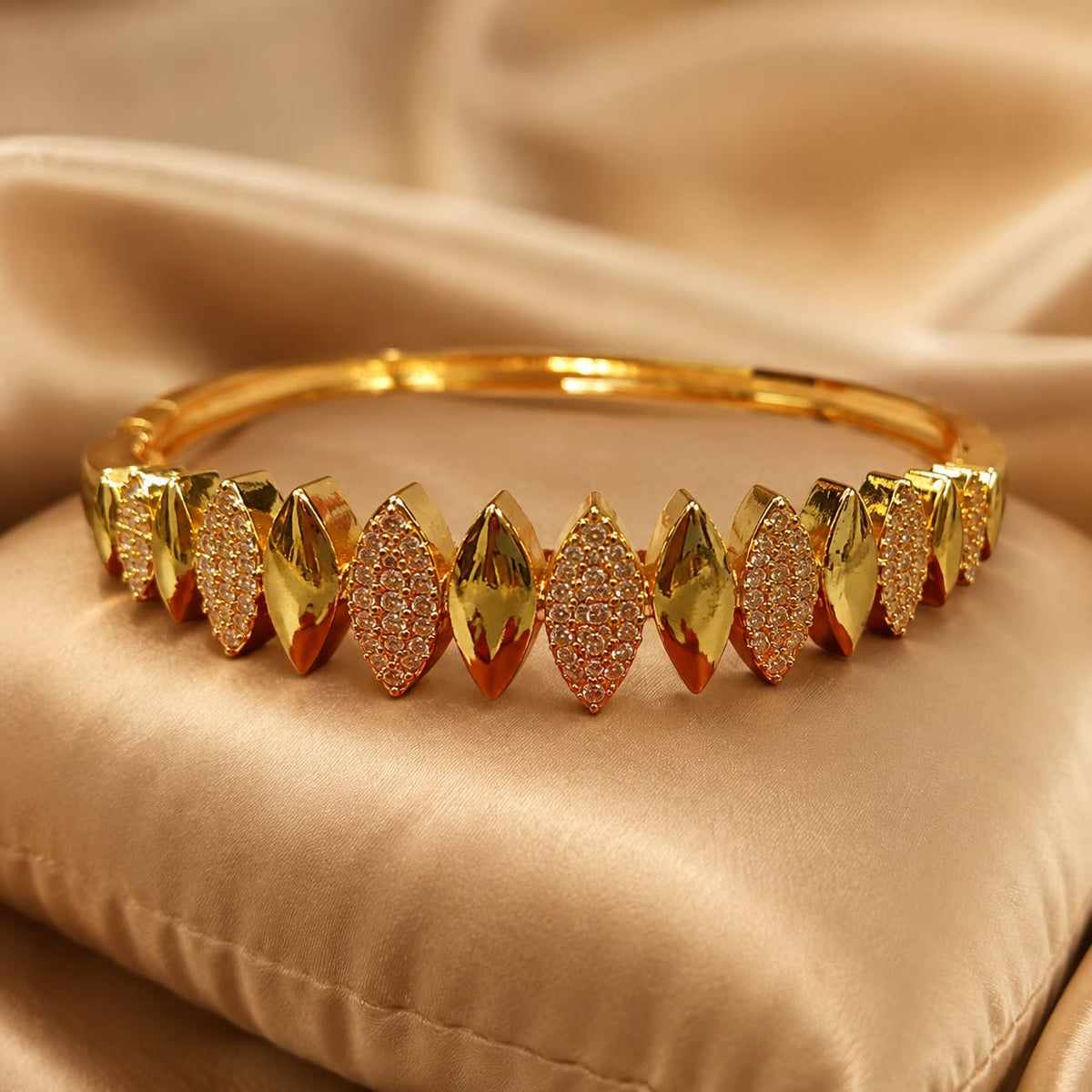 Women’s Gold Tone Stone Studded Bangle Bracelet, Elegant Marquise Leaf Design Fashion Cuff Bracelet with Crystal Detailing, Function Wear Jewellery Gift for Women