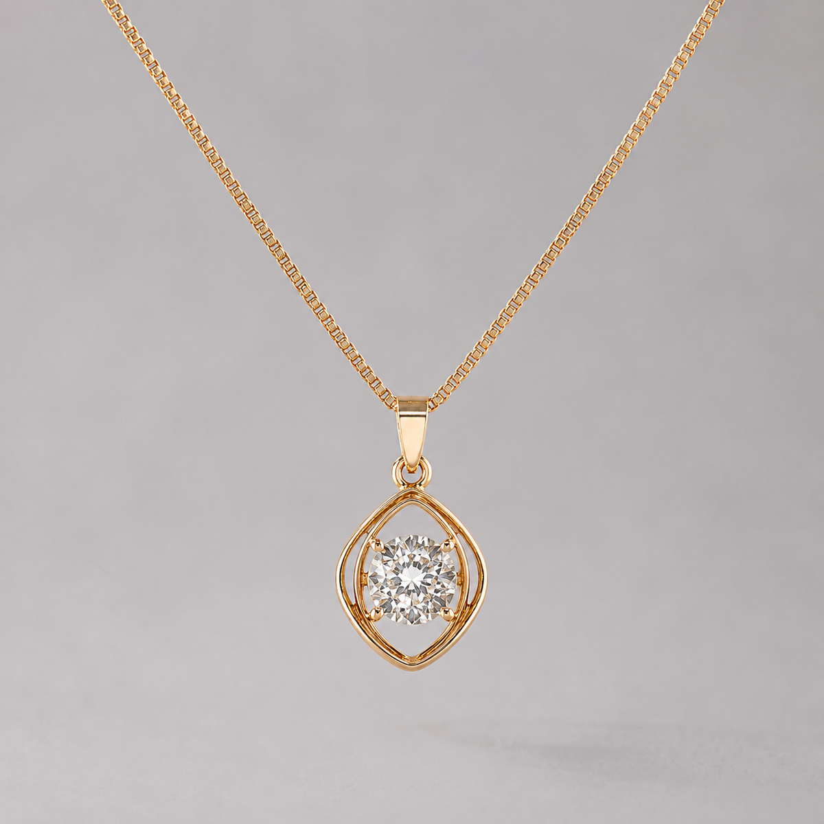 Gold Plated Elegant Teardrop Crystal Pendant Necklace for Women
